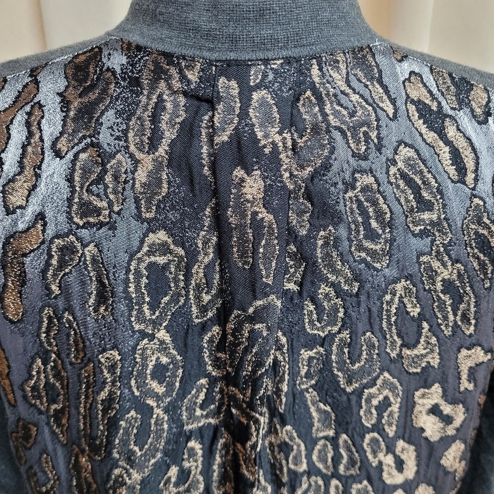 NWOT Chico's Long Cardigan Gray With Animal Print On Back Size  Large - Picture 5 of 12